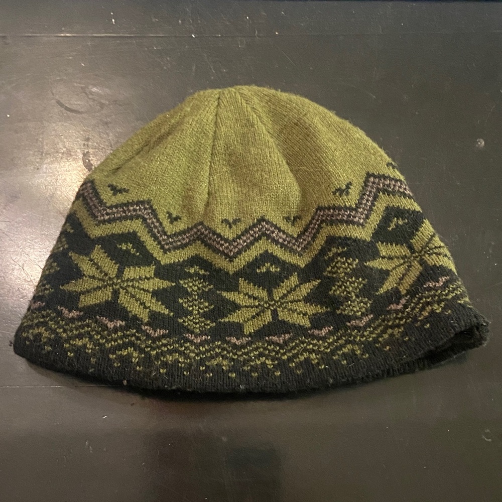 Eddie Bauer Green and Black Knit Beanie